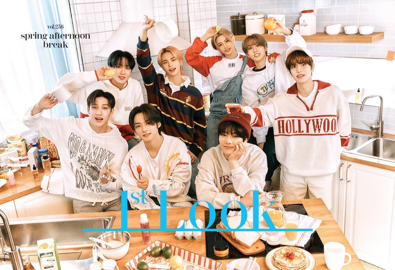 1ST LOOK VOL.256 - STRAY KIDS COVER