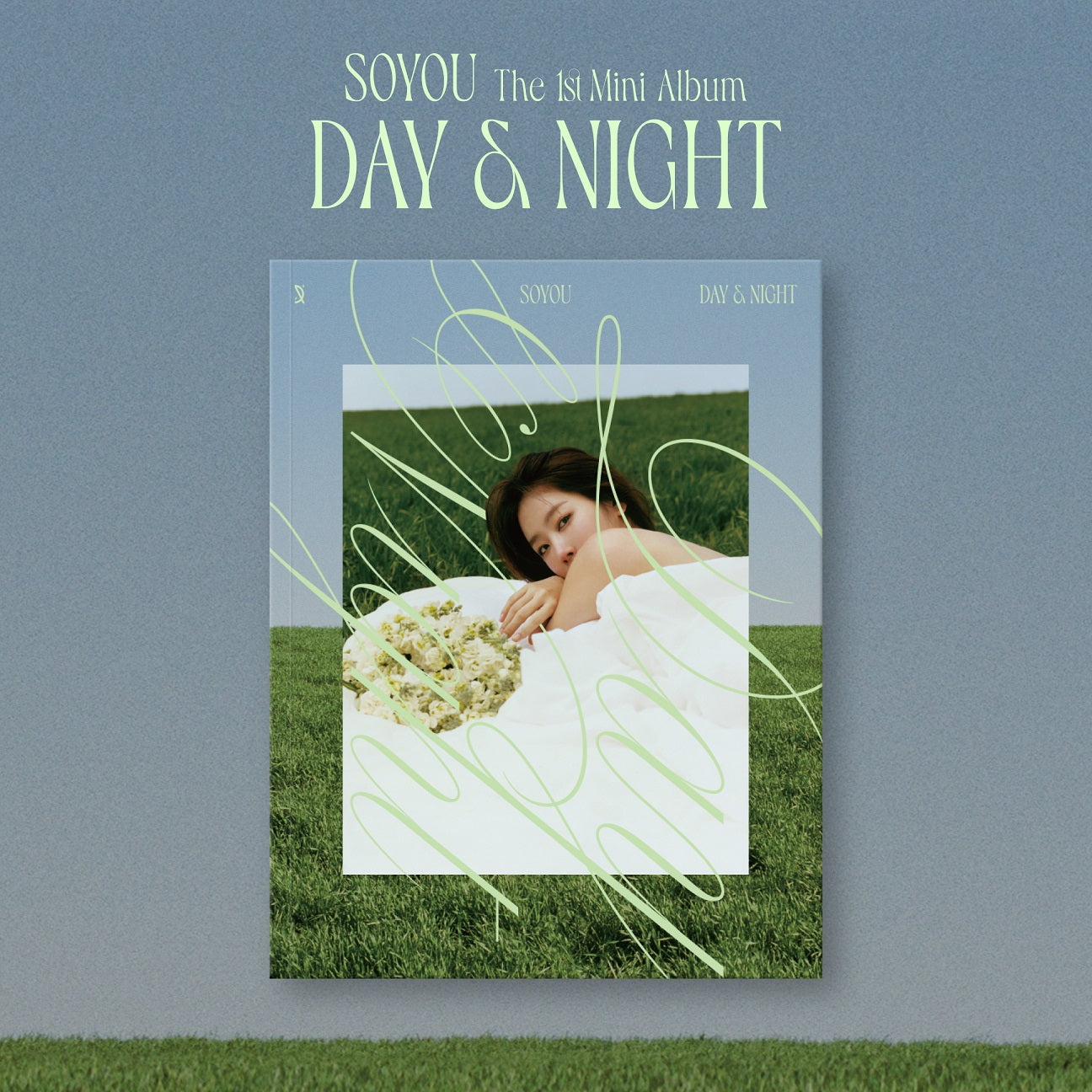 SOYOU 1ST MINI ALBUM - DAY & NIGHT