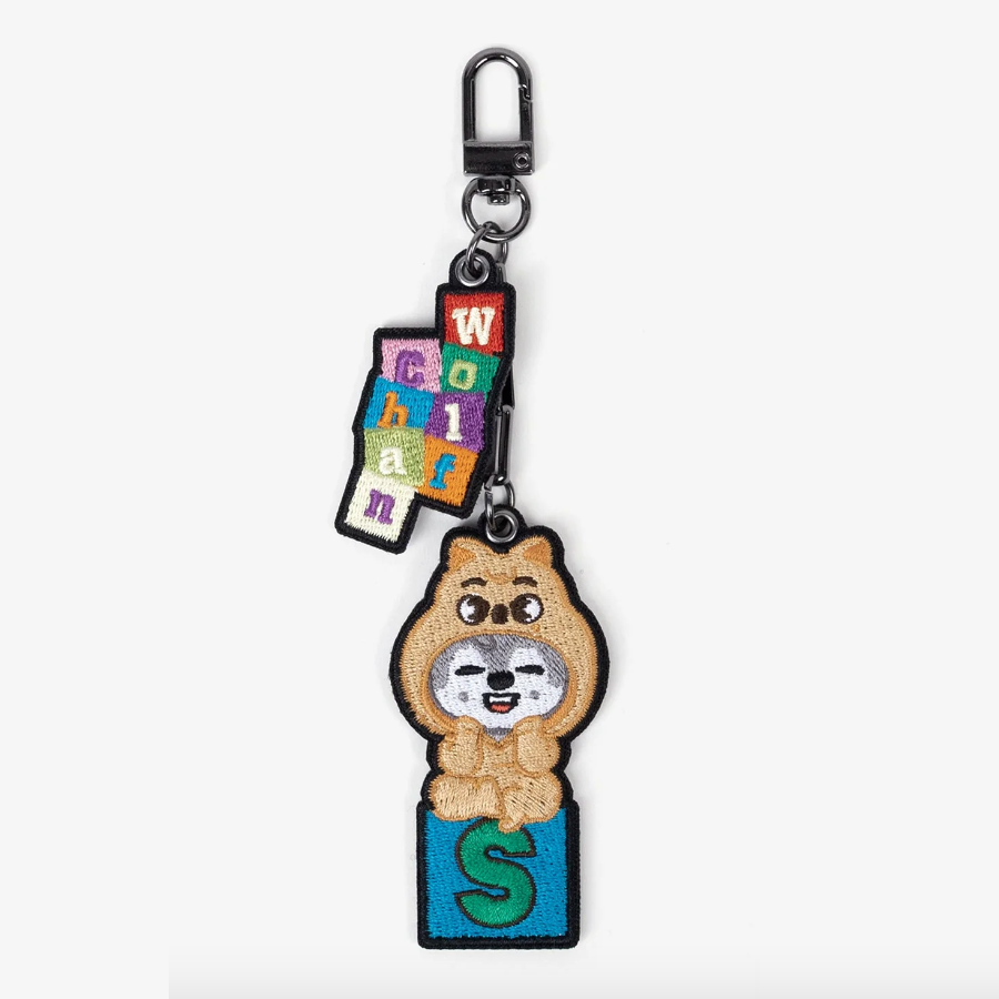 STRAY KIDS FAN CONNECTING 2024 [SKZ TOY WORLD] OFFICIAL MD - 23. EMBROIDERY KEY HOLDER