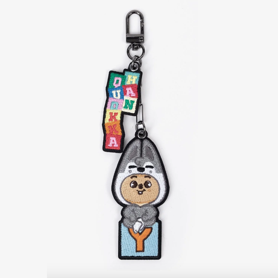 STRAY KIDS FAN CONNECTING 2024 [SKZ TOY WORLD] OFFICIAL MD - 23. EMBROIDERY KEY HOLDER