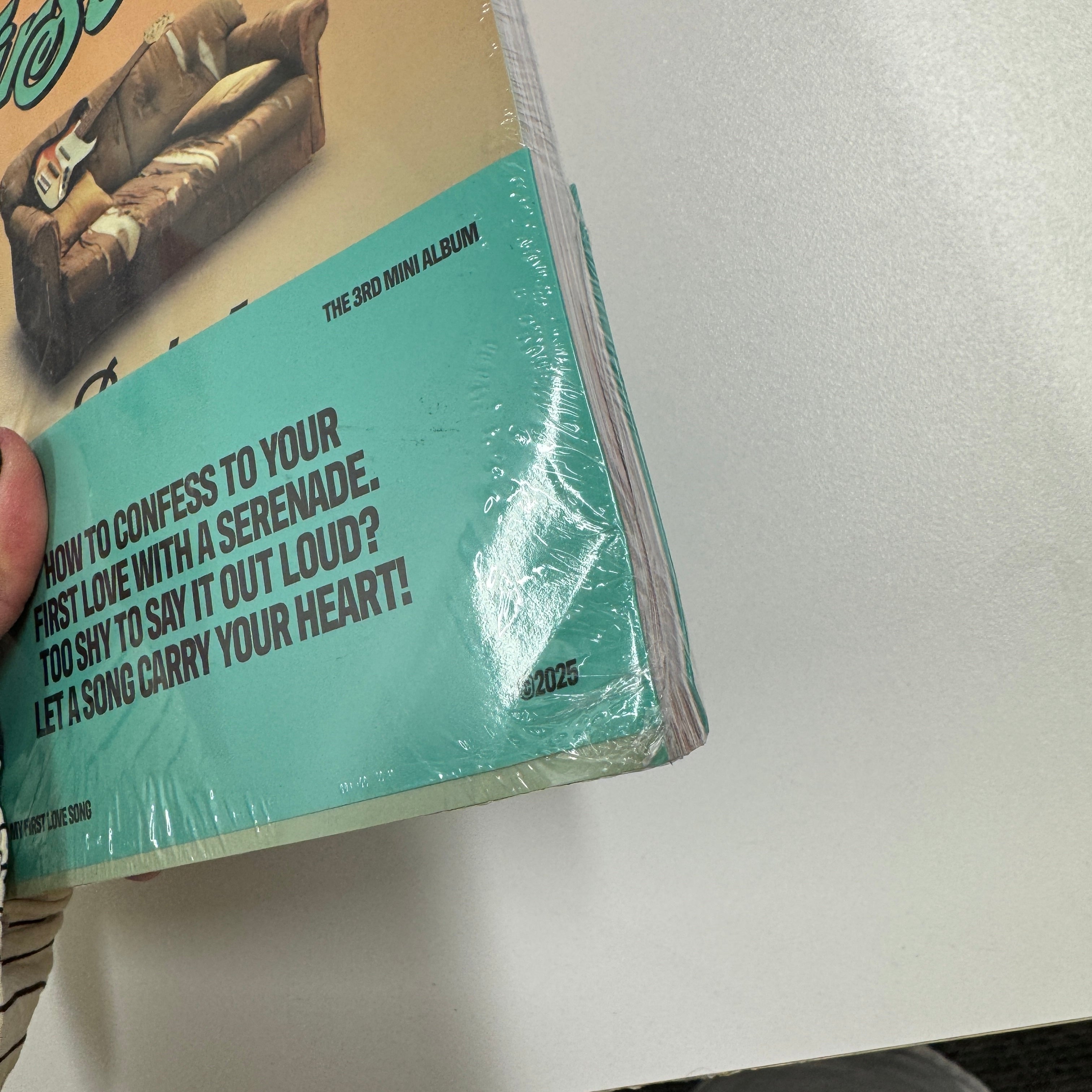 KICKFLIP 3RD MINI ALBUM - FIRST FLIP - [SECOND CHANCES]- 01