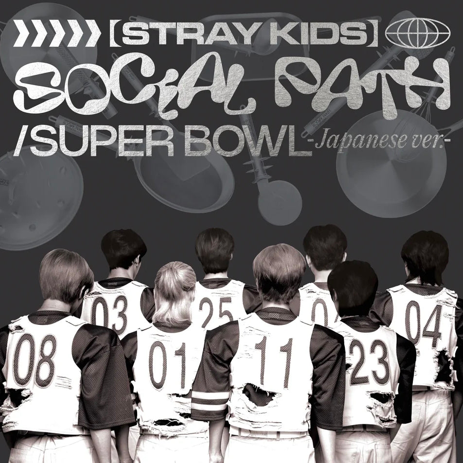 STRAY KIDS JAPAN 1ST EP ALBUM - SOCIAL PATH (FEAT. LISA) / SUPER BOWL (JAPANESE VER.)