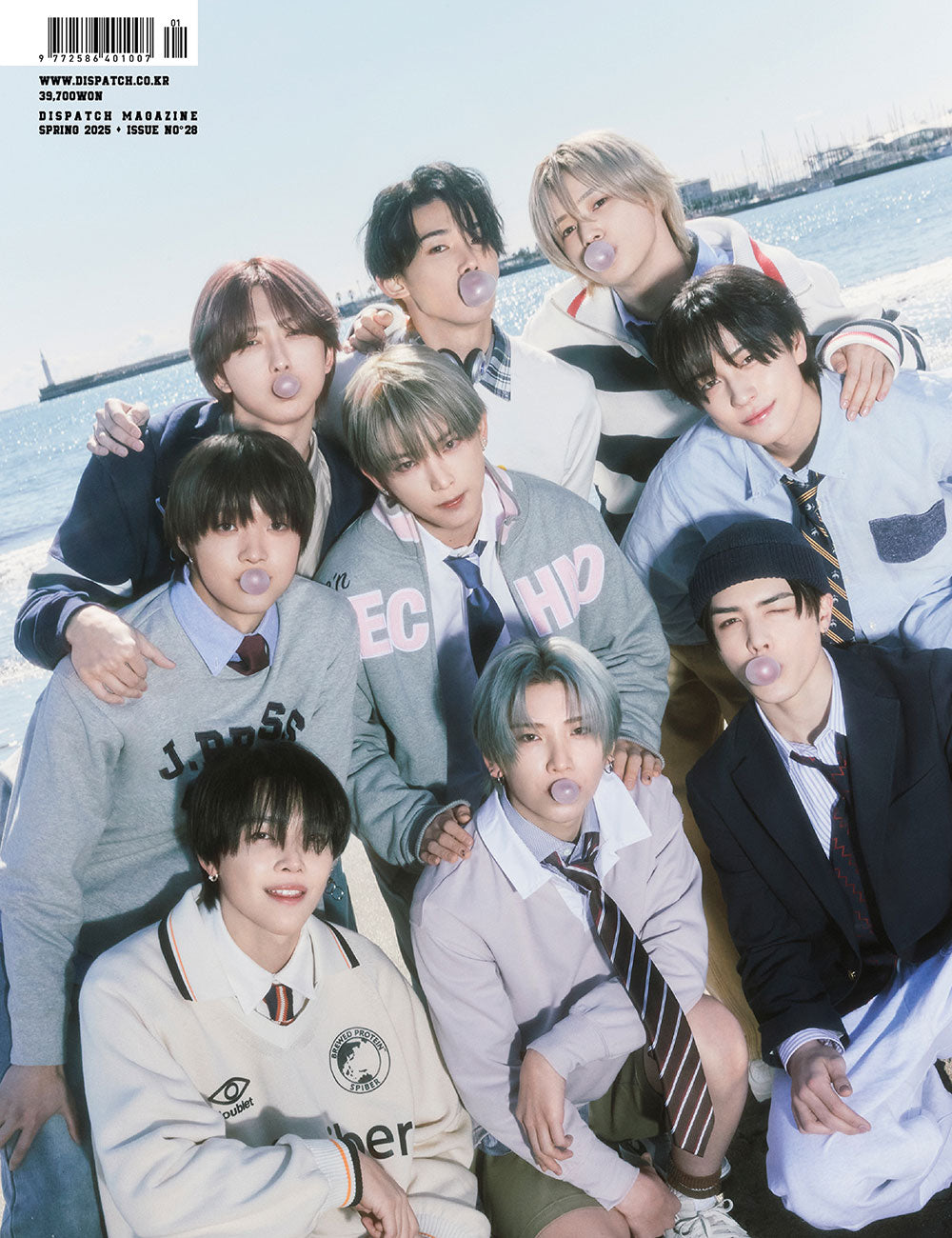 DICON VOLUME N°28 FOREVER AND EVER &TEAM (A VER.) (PRE-ORDER)