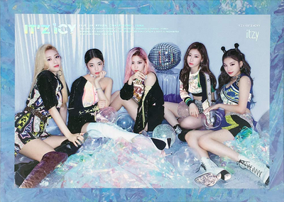 ITZY - IT'Z ICY
